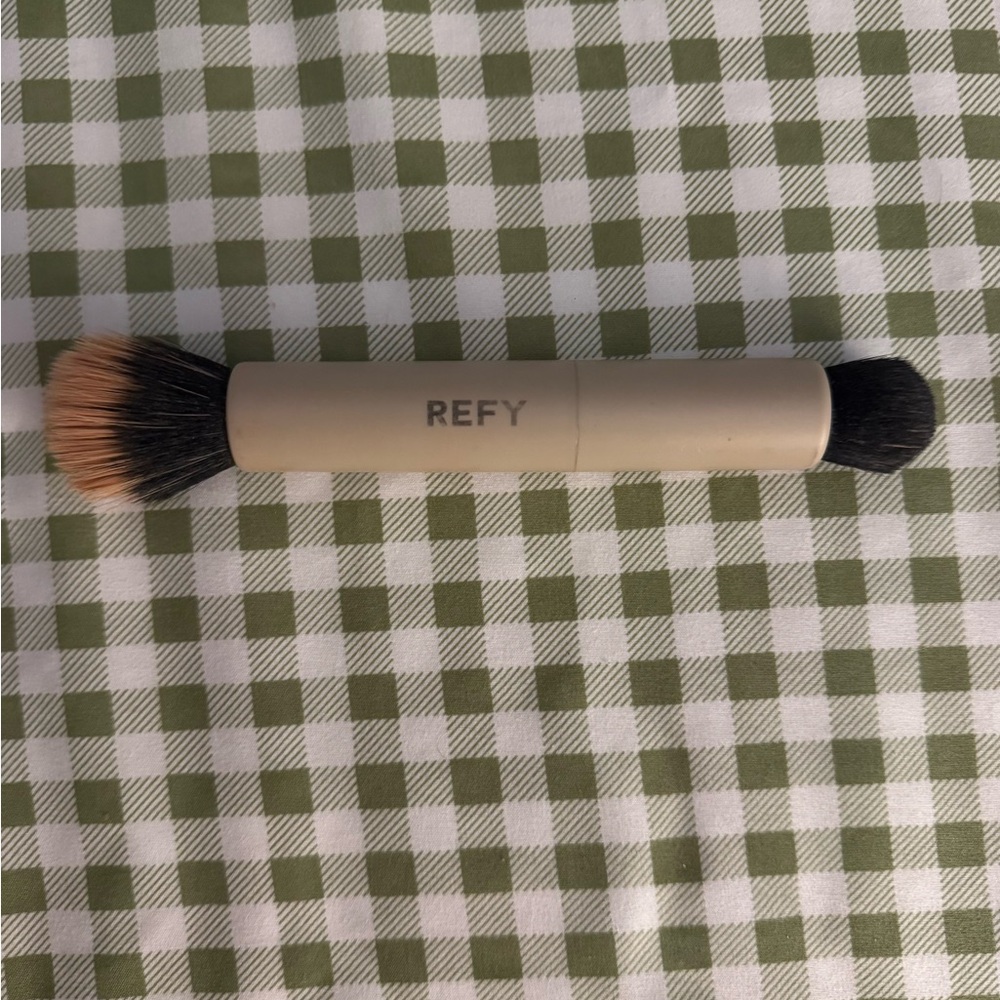 REFY makeup brush double ended